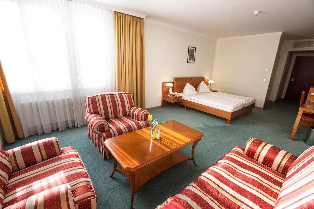 Hotel Exel Amstetten Zewnętrze zdjęcie